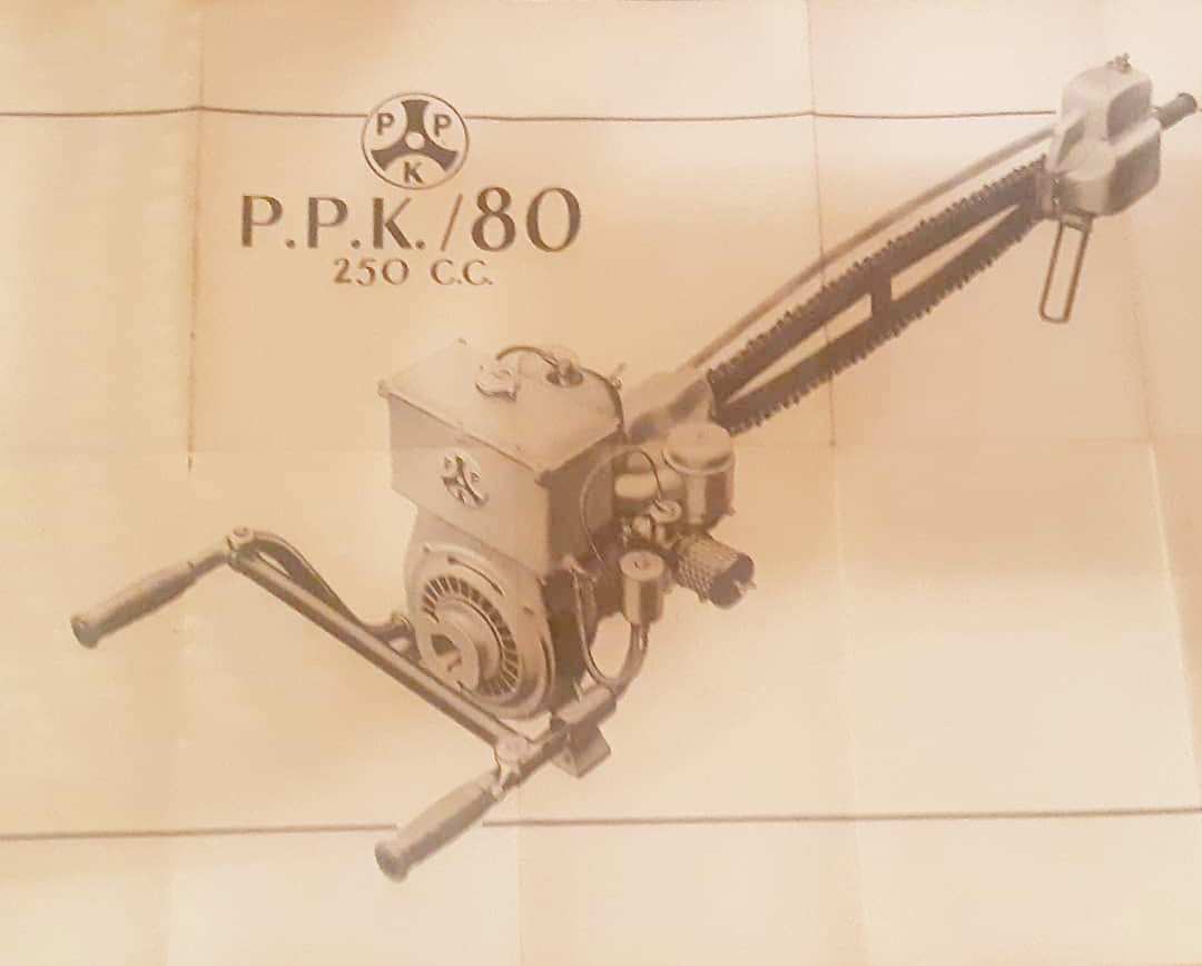 Illustration d’époque de la scie mécanique à chaîne P.P.K. 80 – 250 cm³.
